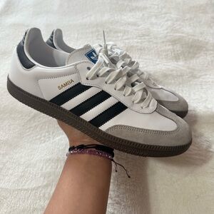 Adidas Sambas